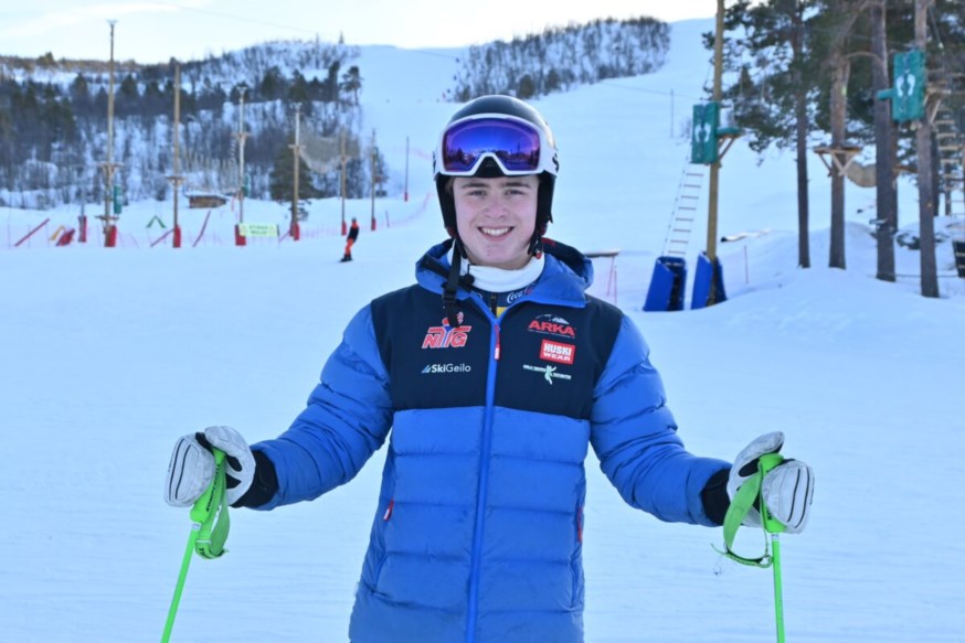 Sebastian Misund driver med alpint og er fra Geilo